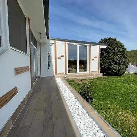 Diamona Lux * Nis